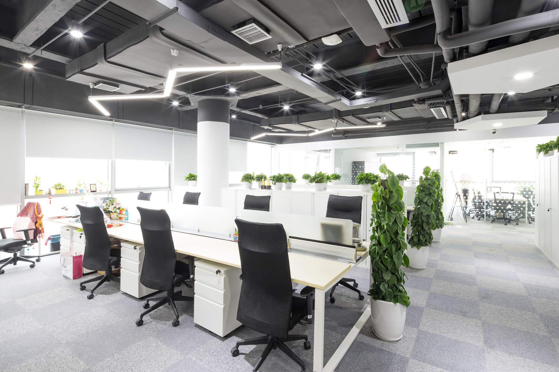 A relação entre infraestrutura predial e produtividade: como o ambiente de trabalho impacta o desempenho da sua equipe